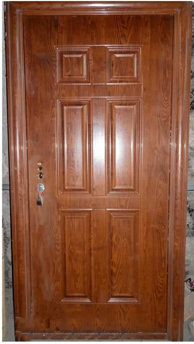 Puerta de entrada resistente al fuego